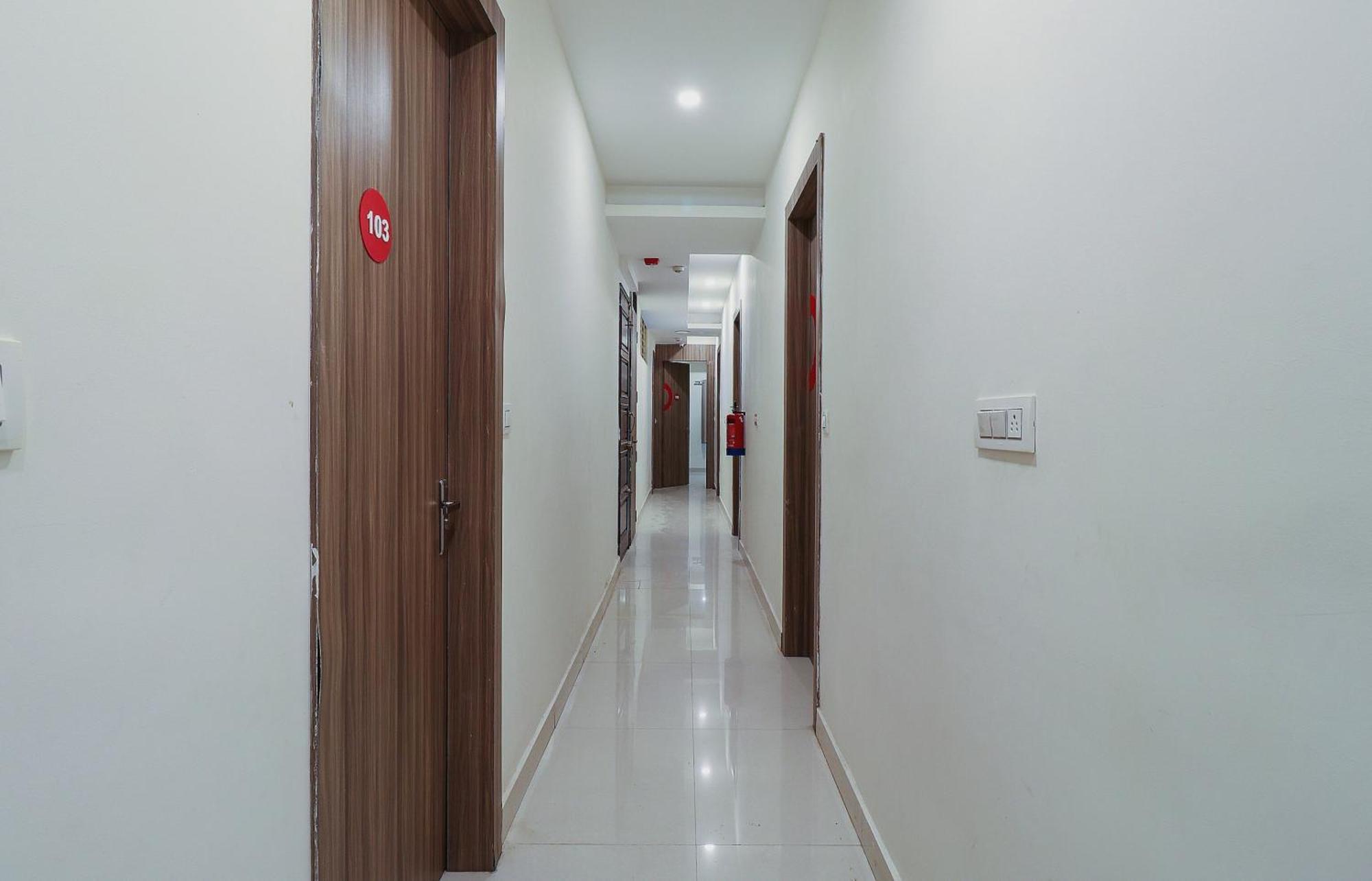 Capital O Gn Suites بنغالور المظهر الخارجي الصورة